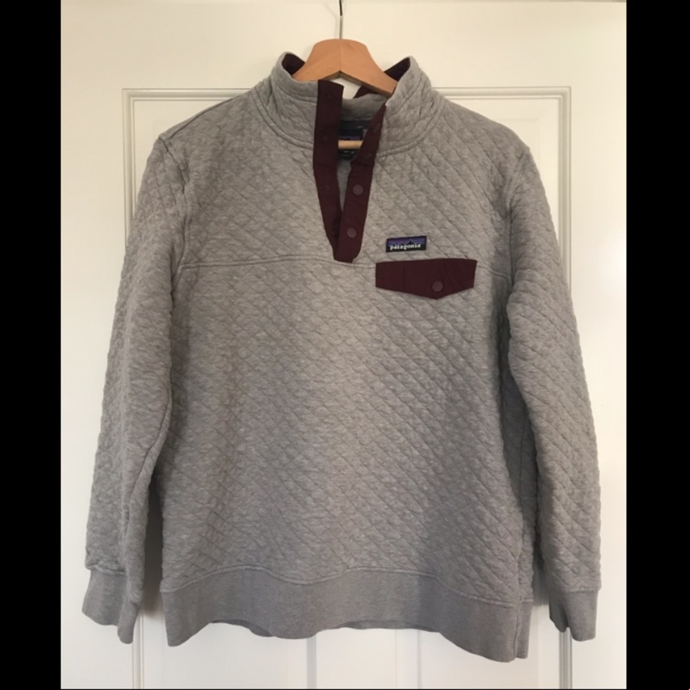 Patagonia gray quilted pullover Size L